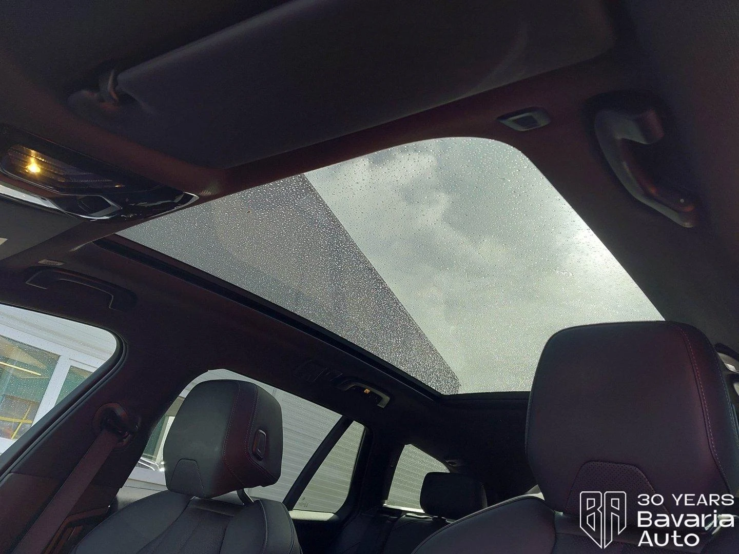 BMW 520 d xDrive Touring M Sport Paket Steptronic, снимка 9 - Автомобили и джипове - 54129825