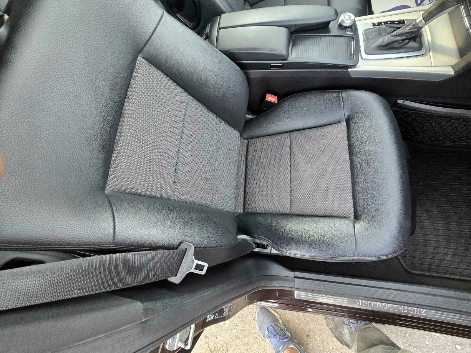 Mercedes-Benz E 250 УНИКАТ/AVANTGARDE/LED, снимка 12 - Автомобили и джипове - 54605122