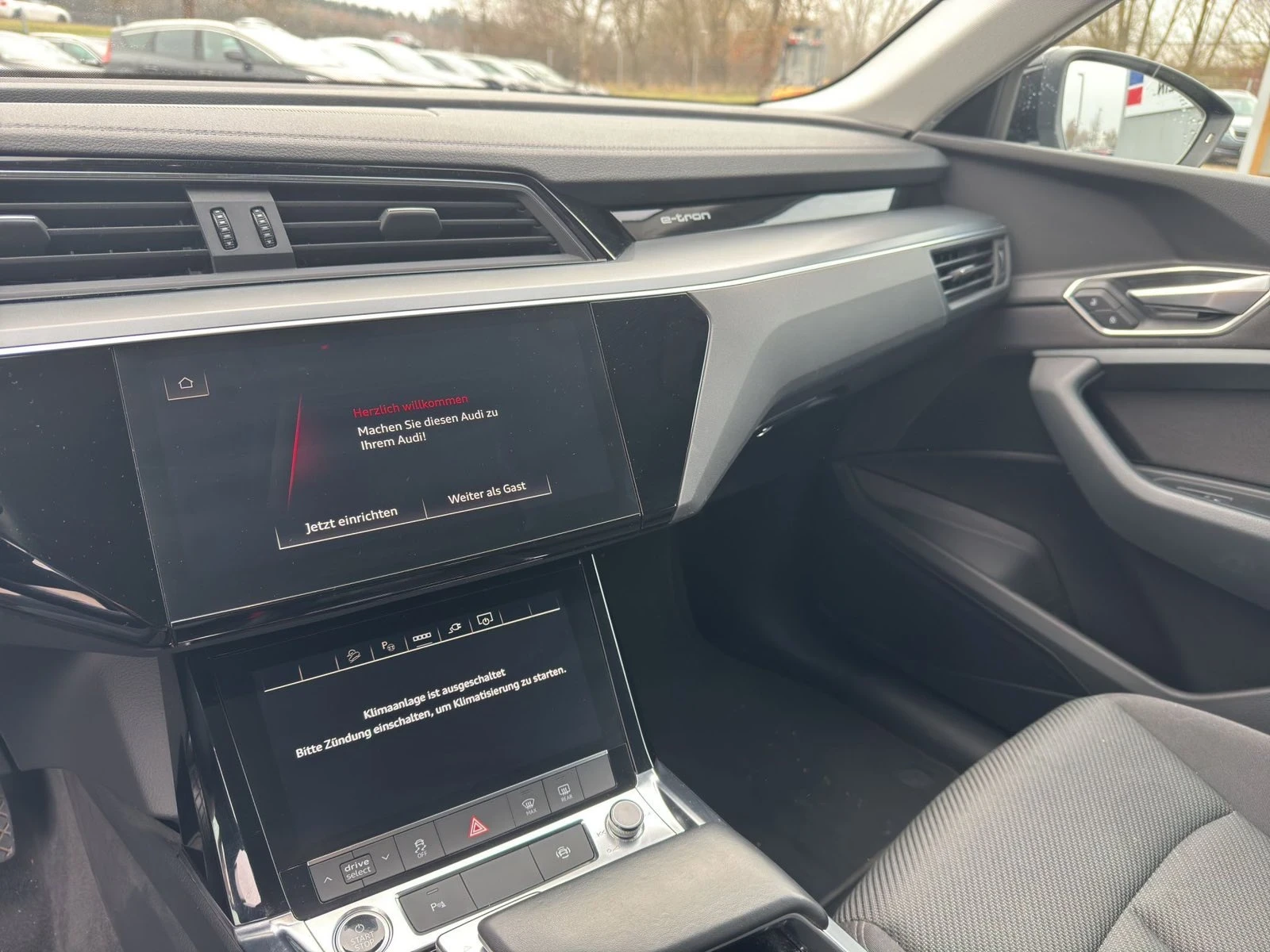 Audi E-Tron, снимка 3 - Автомобили и джипове - 55170985