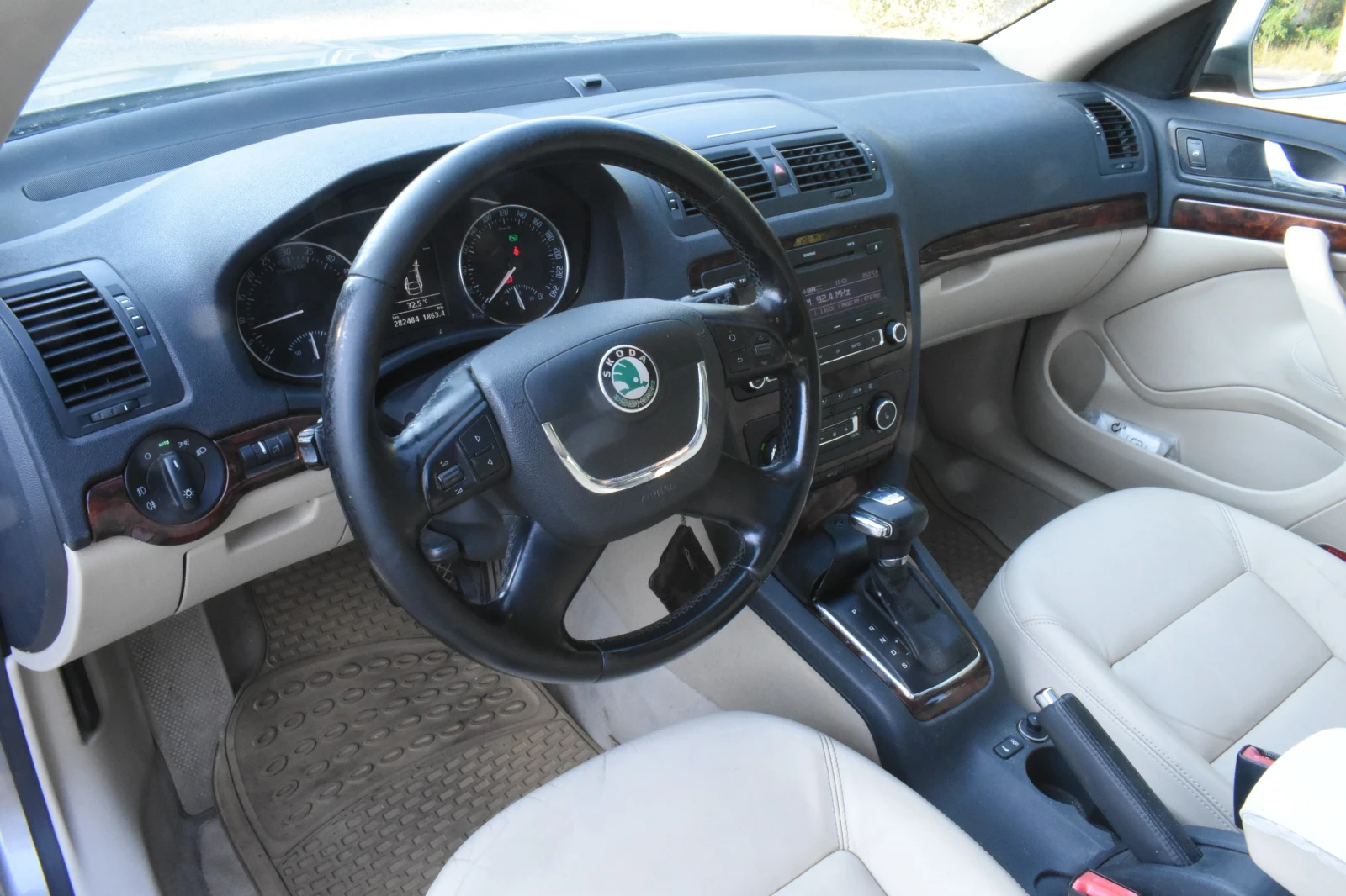 Skoda Octavia, снимка 16 - Автомобили и джипове - 55334289