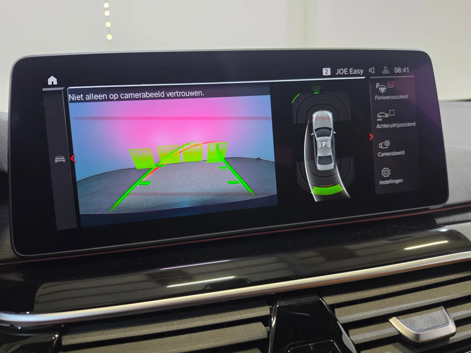 BMW 520 LED-Xenon LC-Pro ACC Navi-Pro Sport-Leather , снимка 11 - Автомобили и джипове - 55725866