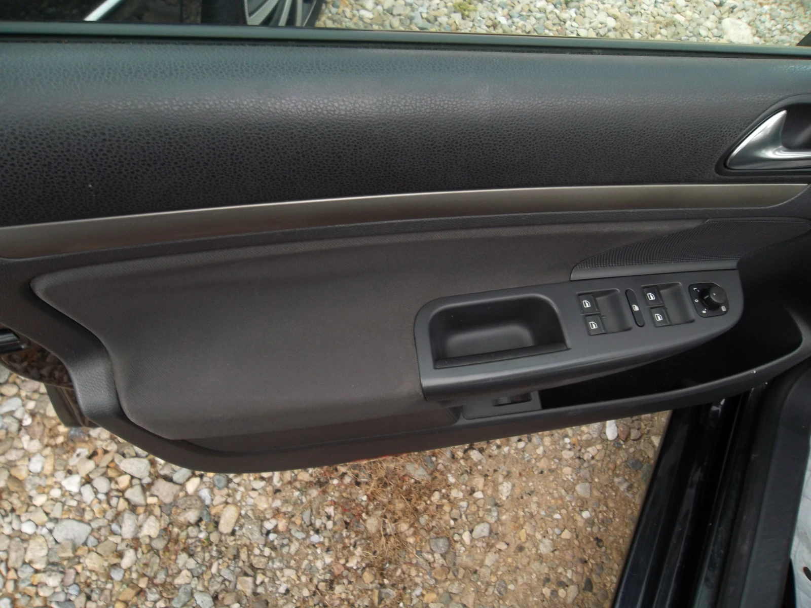 VW Golf 1.9TDI-105, снимка 7 - Автомобили и джипове - 55772370