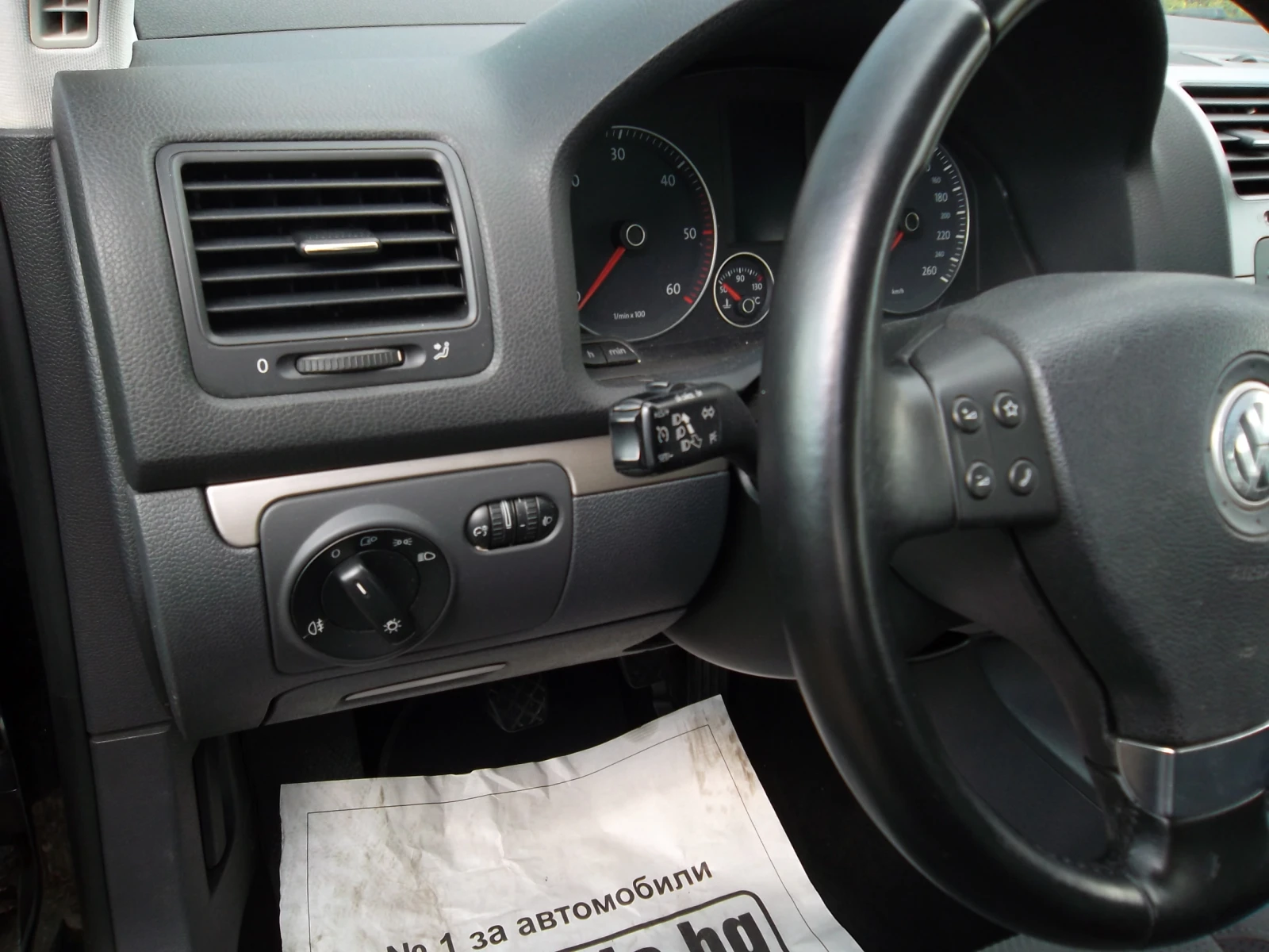 VW Golf 1.9TDI-105, снимка 9 - Автомобили и джипове - 55772370