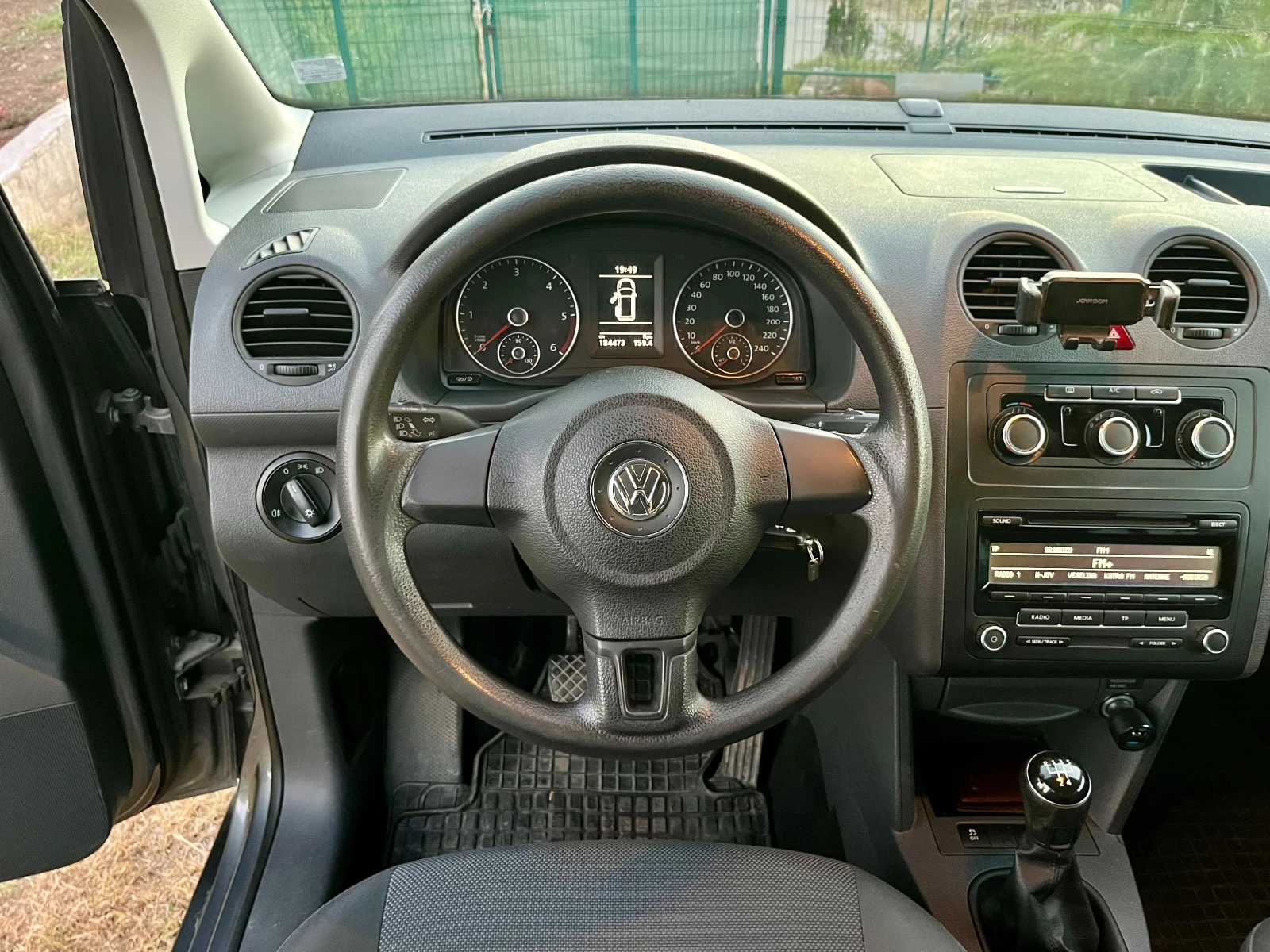 VW Caddy Maxi, снимка 6 - Автомобили и джипове - 55963672