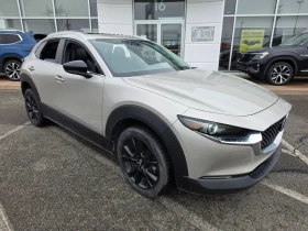 ������ Mazda CX-30