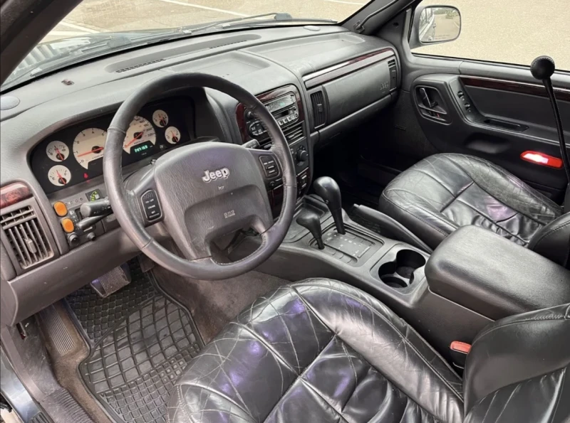 Jeep Grand cherokee, снимка 9 - Автомобили и джипове - 51382568