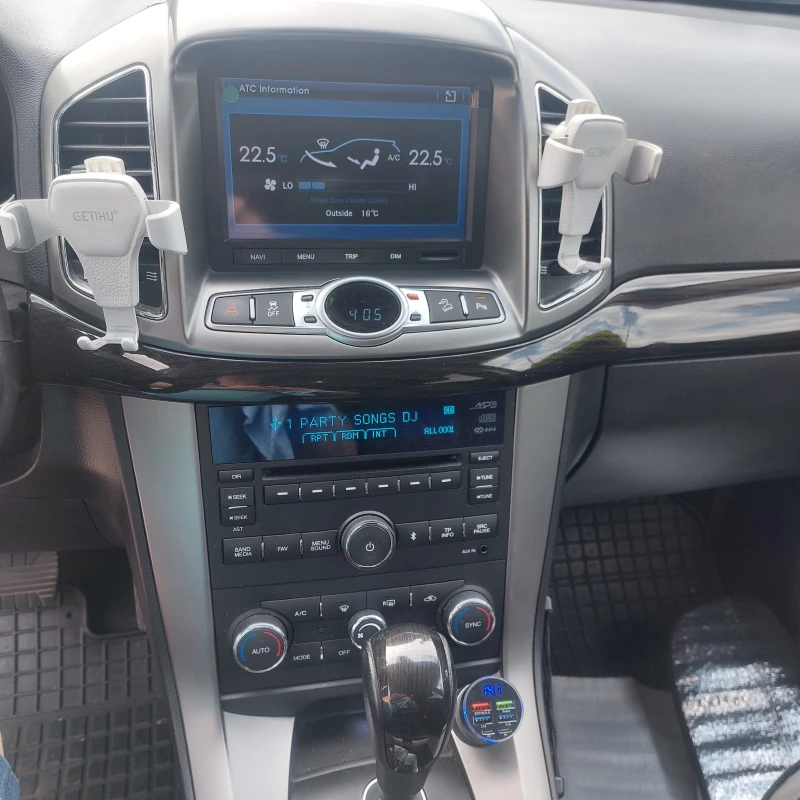 Chevrolet Captiva, снимка 12 - Автомобили и джипове - 51559498