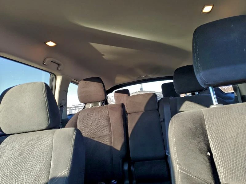 Nissan Pathfinder 3.5L 6 Front-wheel Drive, снимка 13 - Автомобили и джипове - 53220953