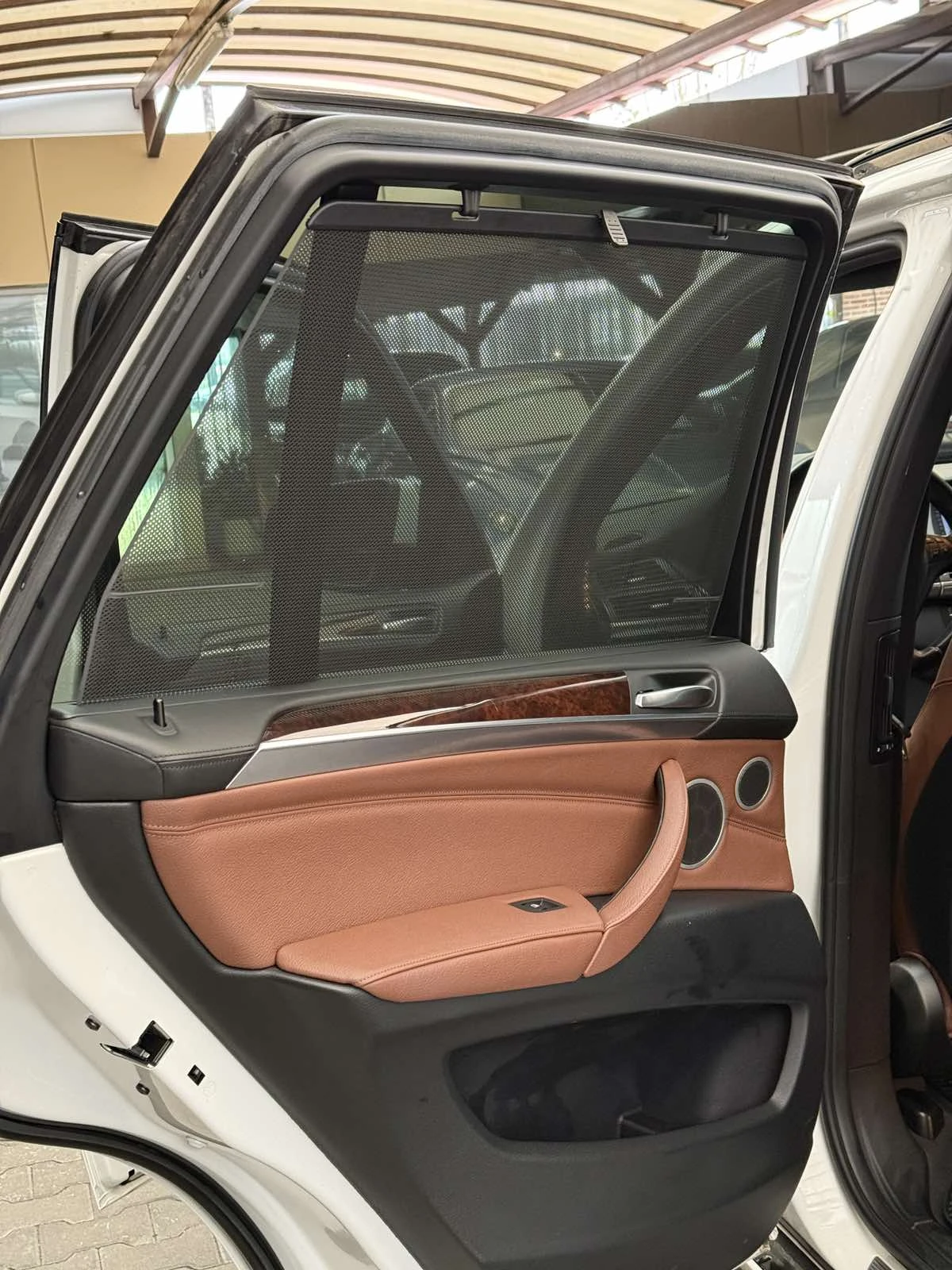 BMW X5 108 000/HuD/SoftCLose/KeyLess/Dist/Pano/ | Mobile.bg   14