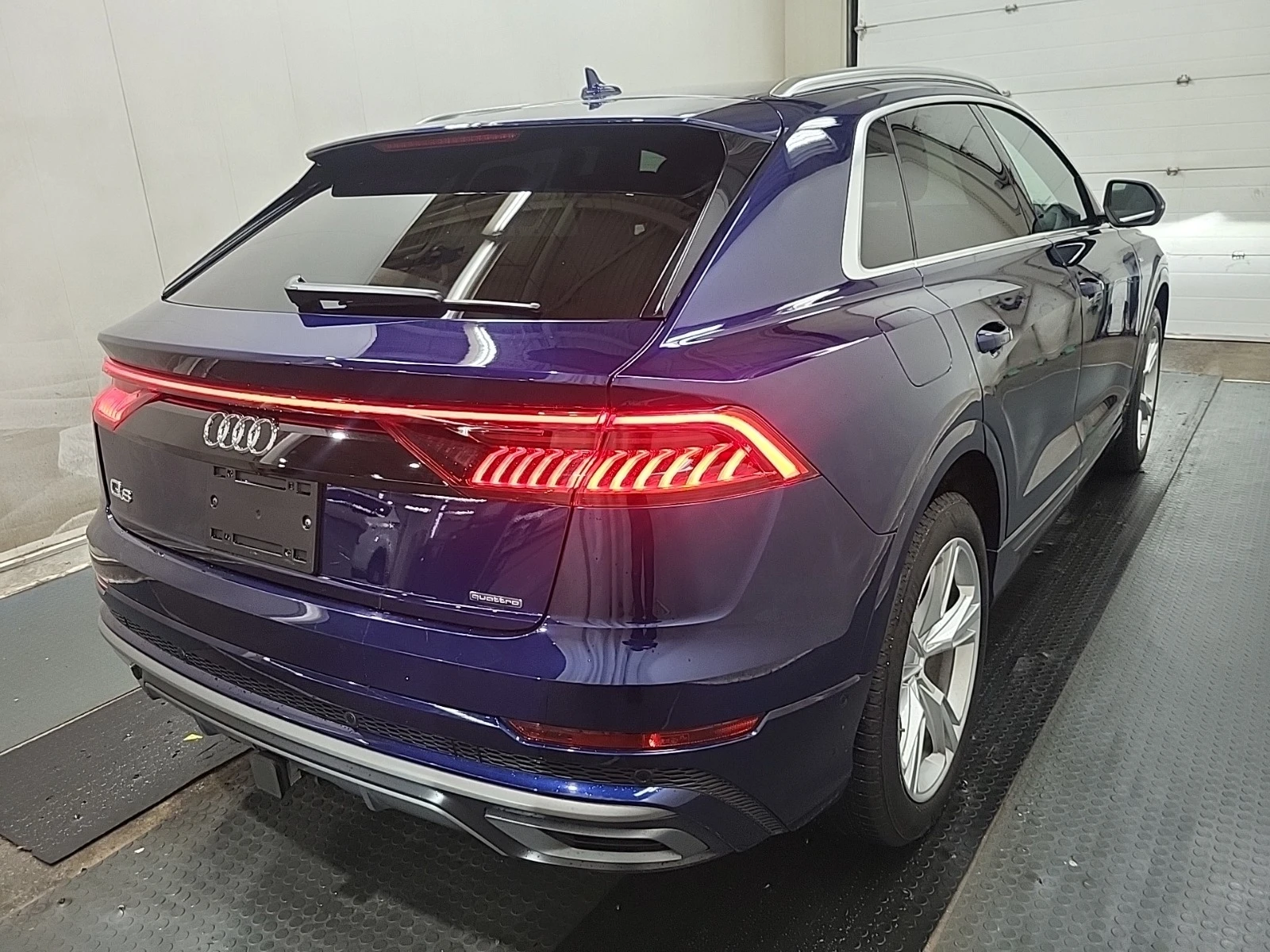 Audi Q8 PROGRESSIV * * CARFAX * * АВТО КРЕДИТ * *  - изображение 3