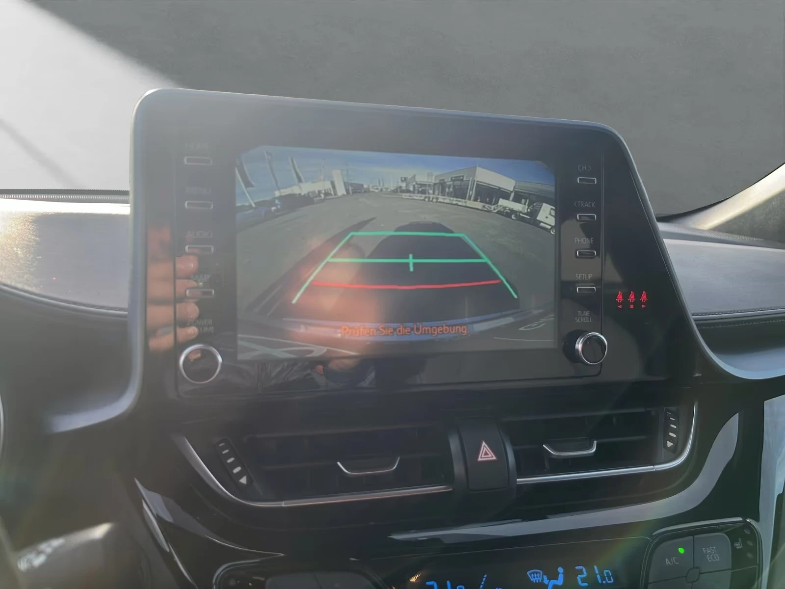 Toyota C-HR 2.0HEV/184HP/CAM/NAVI/LED/L.ASSIST/ACC/596g | Mobile.bg   11