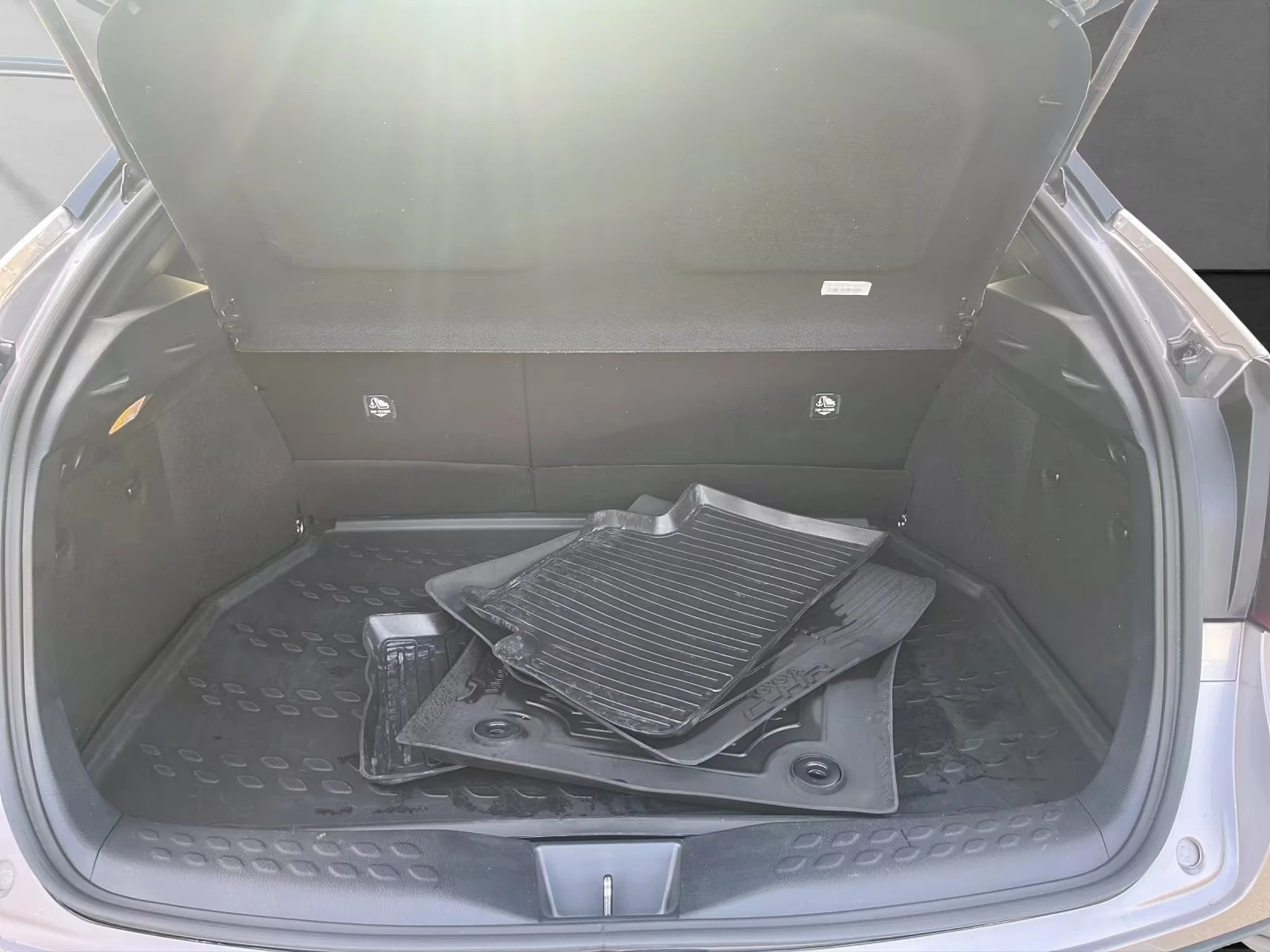 Toyota C-HR 2.0HEV/184HP/CAM/NAVI/LED/L.ASSIST/ACC/596g | Mobile.bg   16