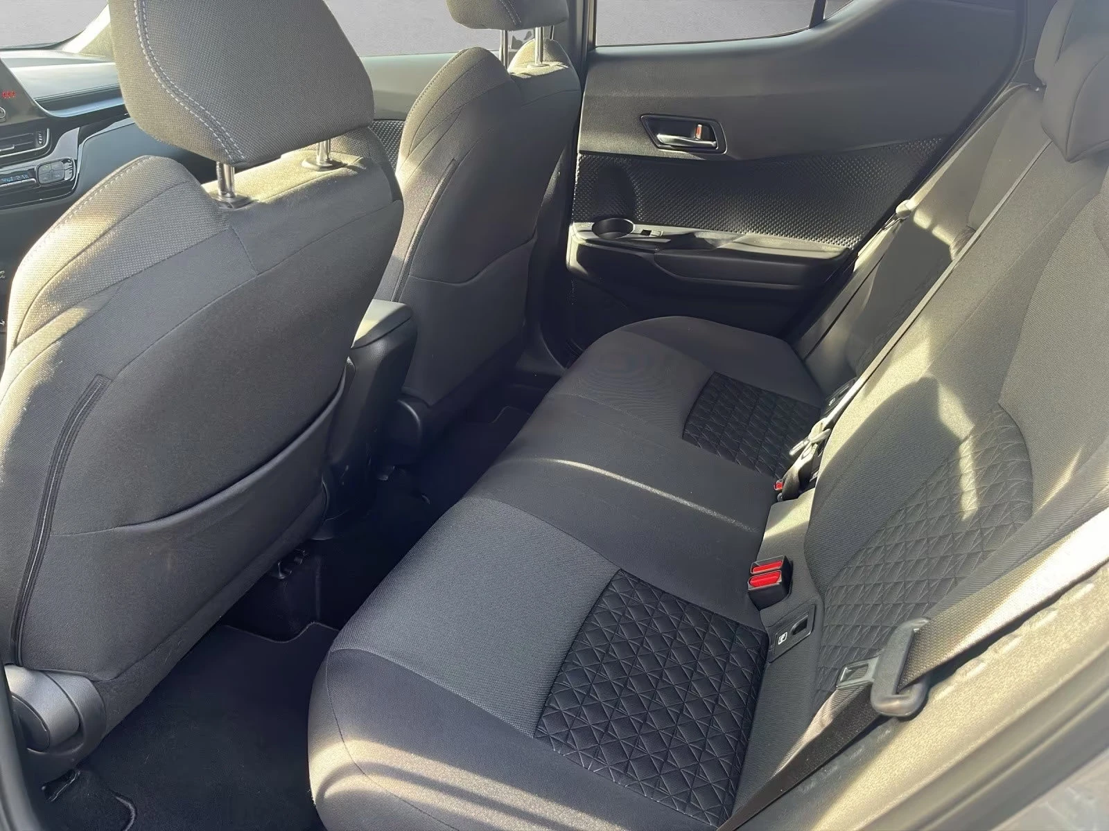 Toyota C-HR 2.0HEV/184HP/CAM/NAVI/LED/L.ASSIST/ACC/596g | Mobile.bg   15