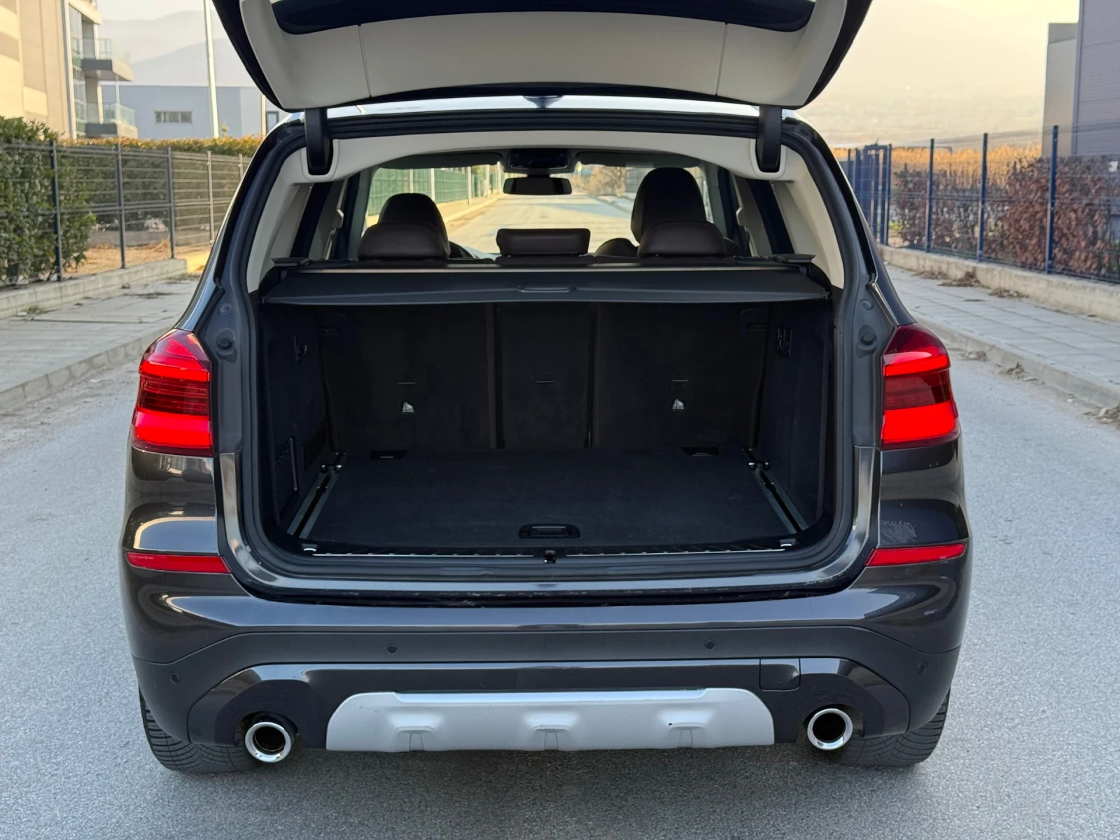 BMW X3 2.0D xDrive/X-LINE/DIGITAL/LASER/ПЪЛНА ИСТОРИЯ!!!! - изображение 4