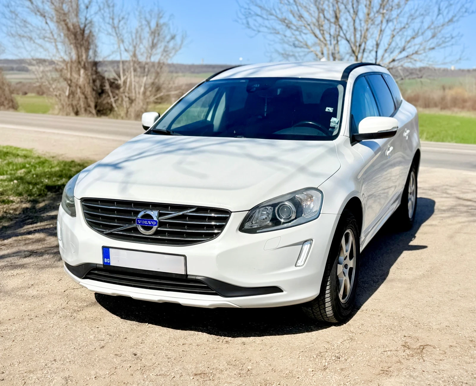 Volvo XC60 2.0D4 181 кс. * EURO 6* , * Start-STOP* , снимка 3 - Автомобили и джипове - 53827035