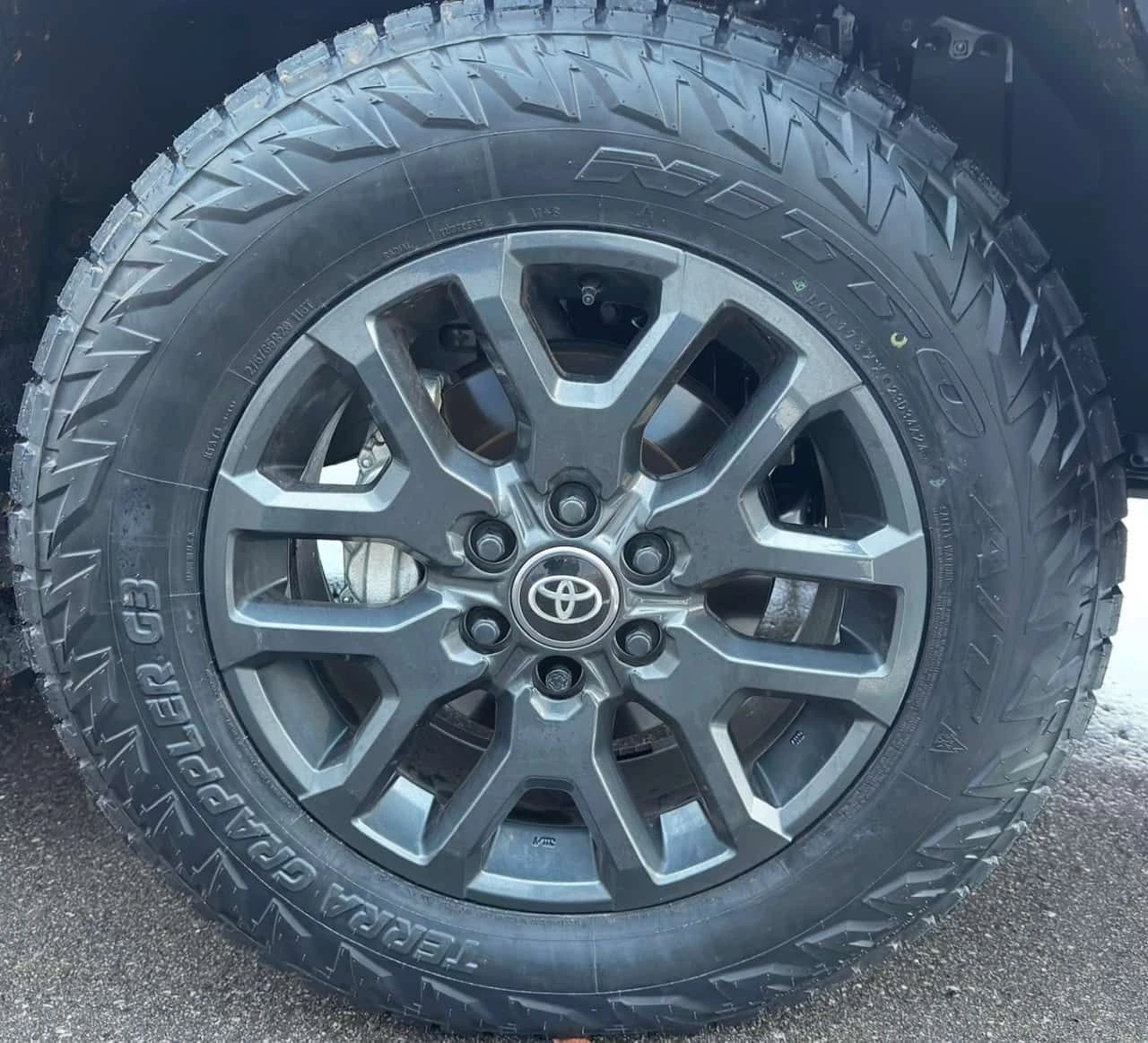 Toyota Tundra * Platinum * CARFAX * ПАНО * KEYLESS * ПОДГРЕВИ, снимка 7 - Автомобили и джипове - 53941034