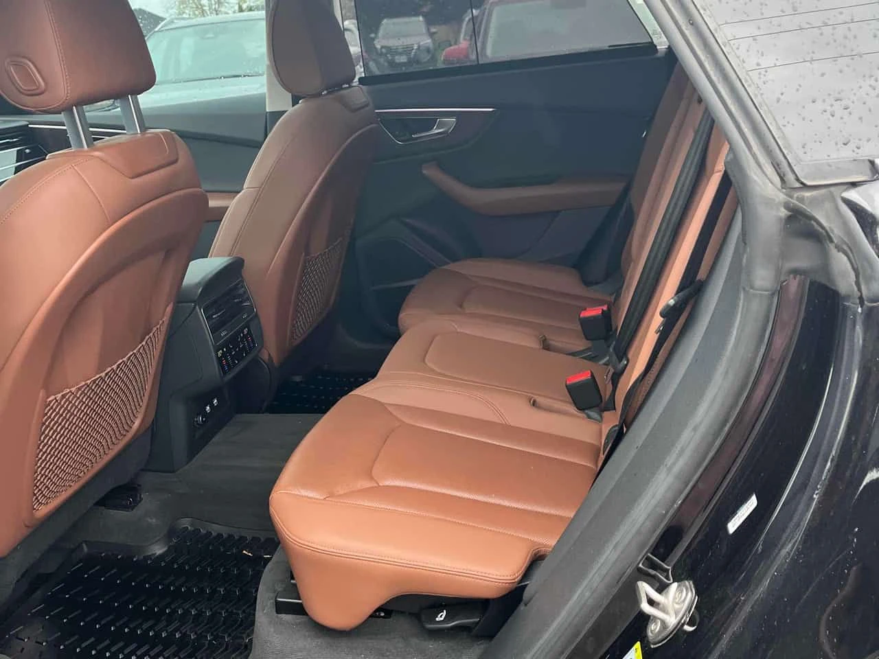 Audi Q8 * Technik * CARFAX * ��������� * BANG&OLUFSEN | Mobile.bg � ����������� 10