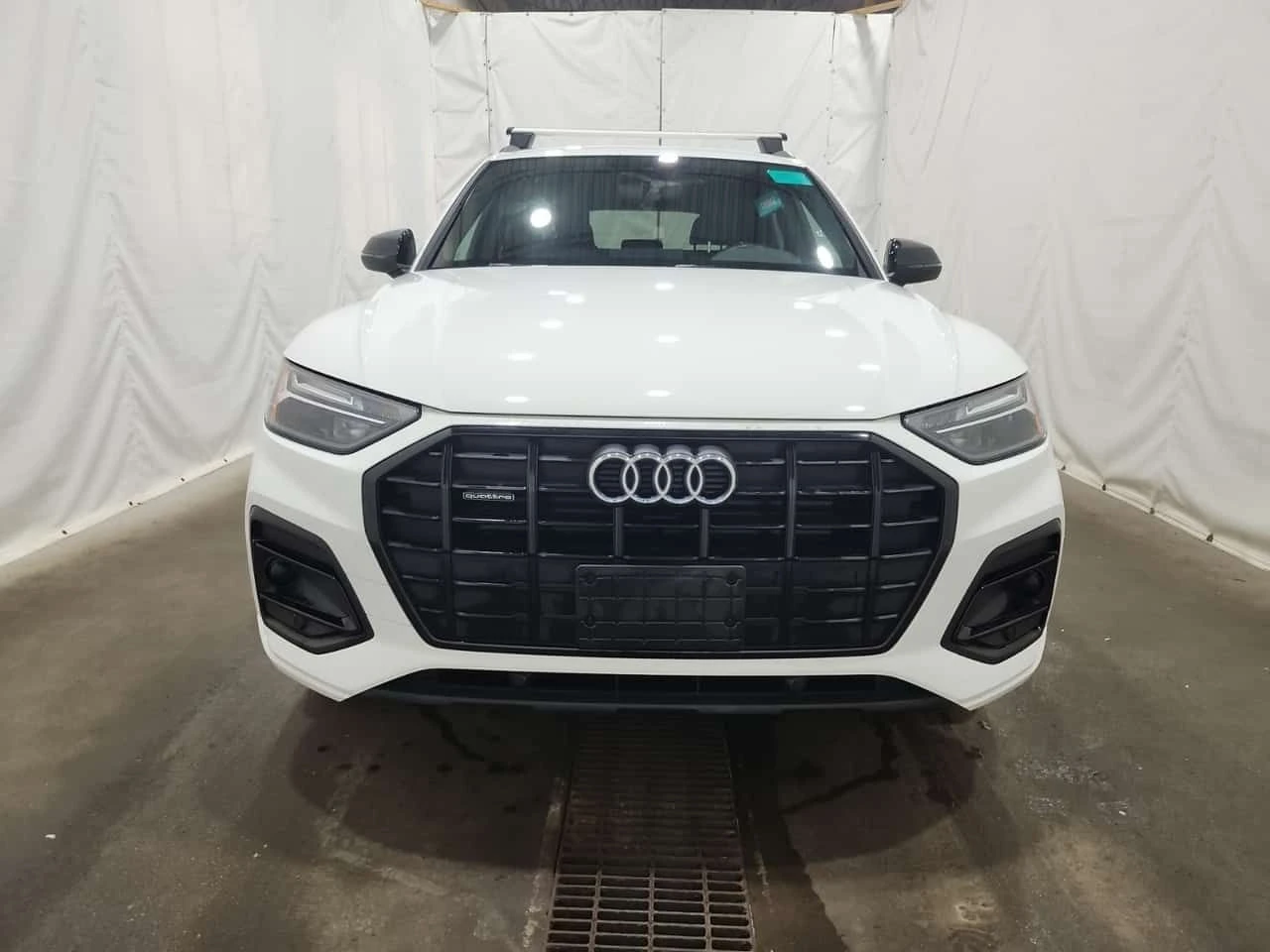 Audi Q5 * KOMFORT * ДИСТРОНИК* ПОДГРЕВ* КАМЕРА* , снимка 2 - Автомобили и джипове - 54053348