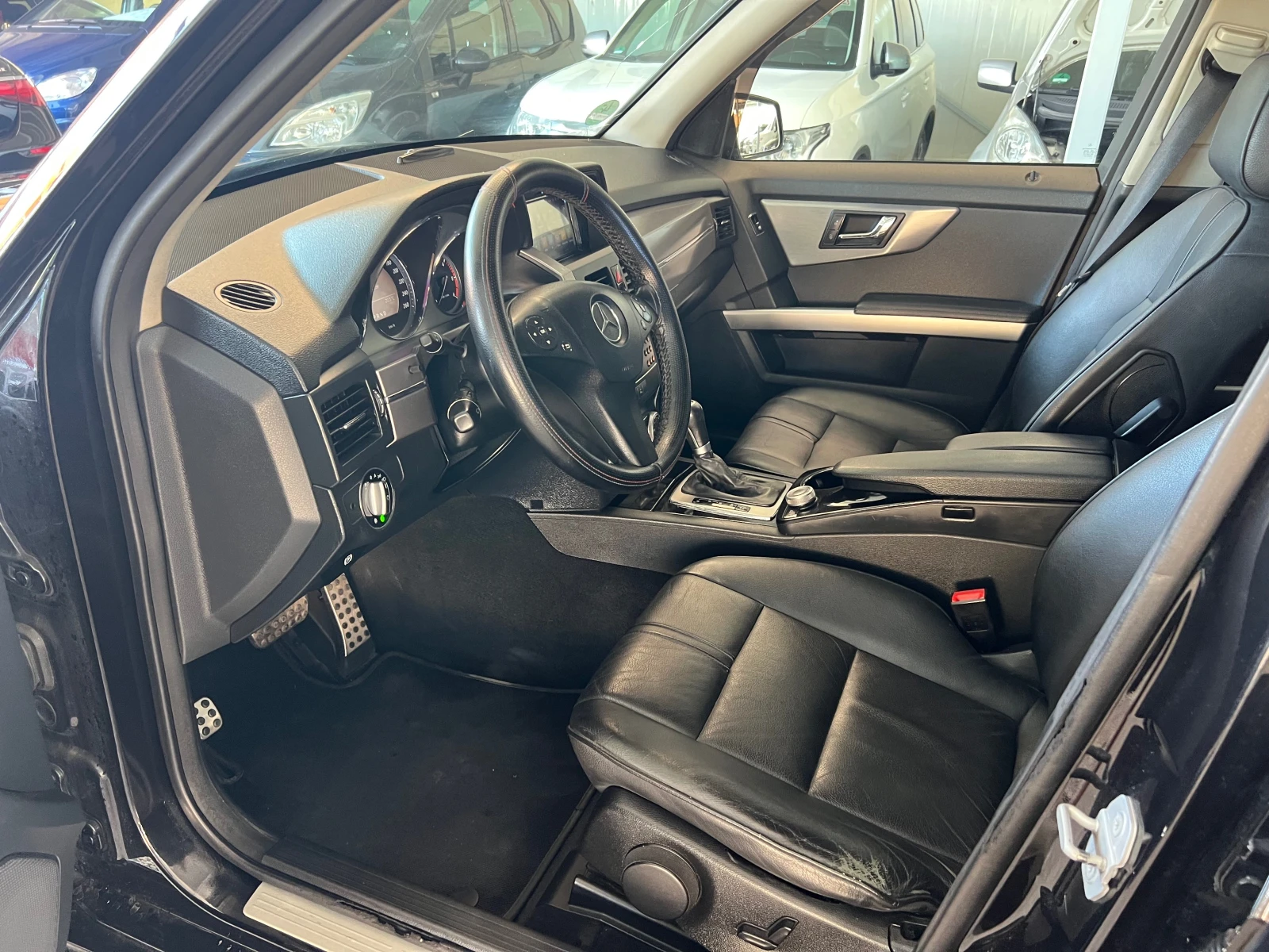 Mercedes-Benz GLK Германия перфект, снимка 9 - Автомобили и джипове - 55947852