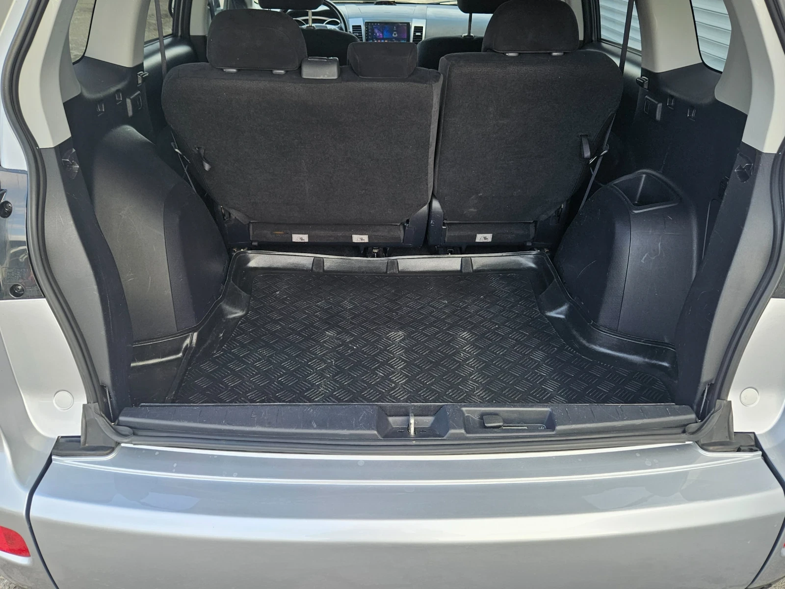 Mitsubishi Outlander 2.4i, снимка 7 - Автомобили и джипове - 56528312