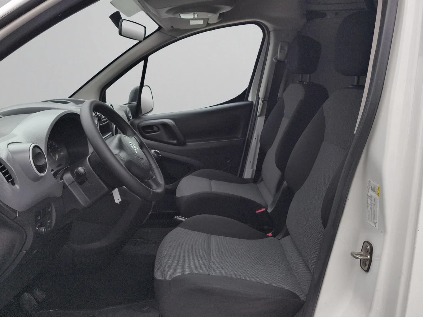 Citroen Berlingo 1.6 HDi 75 BVM5 E6//1807R16, снимка 9 - Бусове и автобуси - 55442457