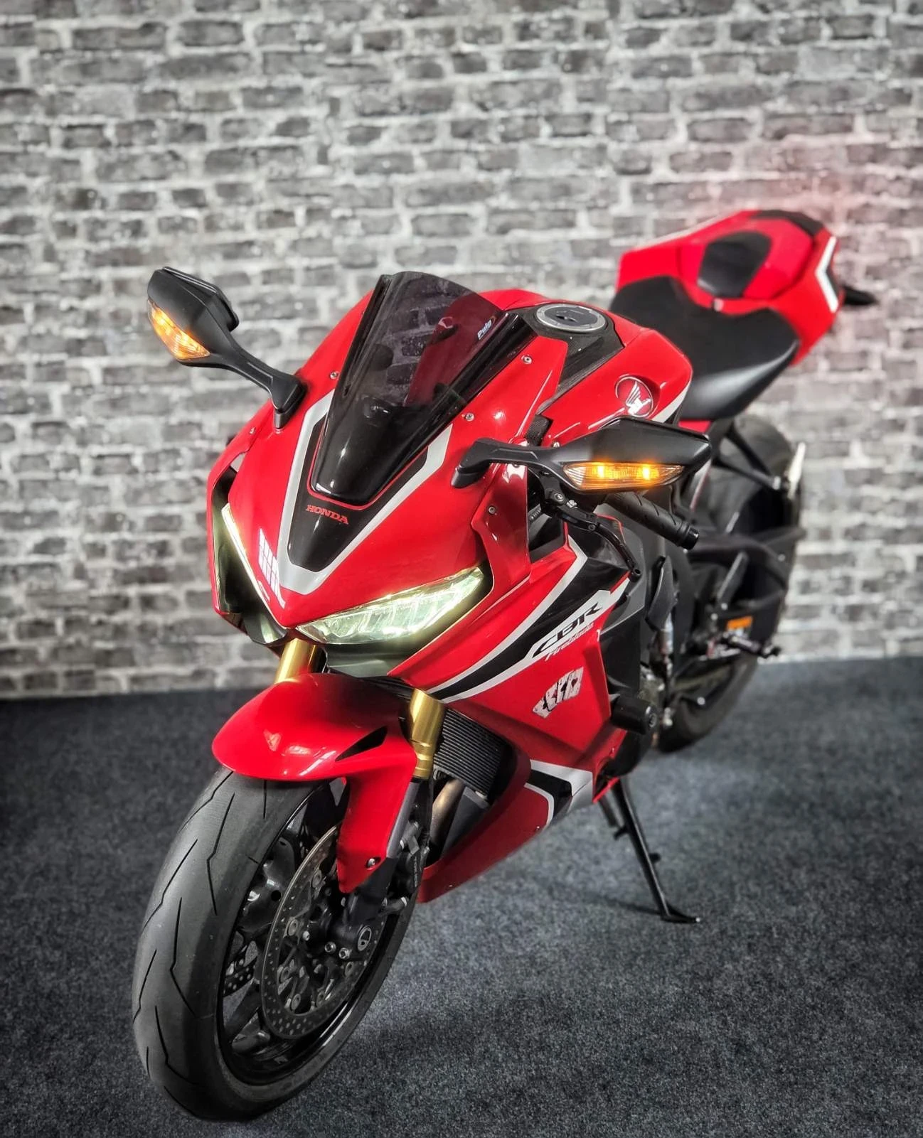 Honda Cbr CBR 1000 RR, снимка 2 - Мотоциклети и мототехника - 54911130