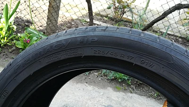 Гуми Летни 225/45R17, снимка 10 - Гуми и джанти - 25328440