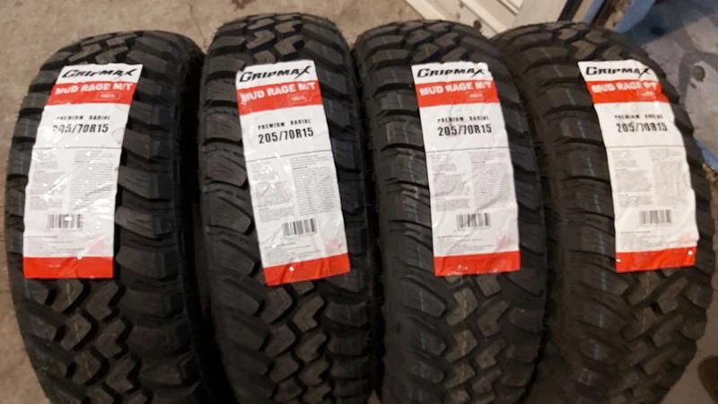 Гуми Всесезонни 205/70R15, снимка 1 - Гуми и джанти - 27689608