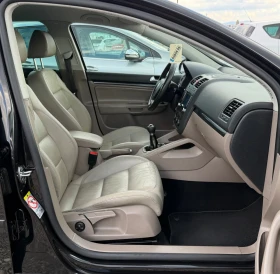 VW Golf 1.9 GT * 6 СКОРОСТИ * КОЖА * НАВИГАЦИЯ * КАМЕРА * , снимка 13