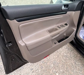VW Golf 1.9 GT * 6 СКОРОСТИ * КОЖА * НАВИГАЦИЯ * КАМЕРА * , снимка 9