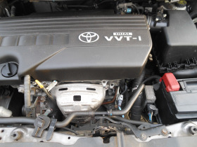 Toyota Auris 1,33 6 ск, снимка 17 - Автомобили и джипове - 44630744