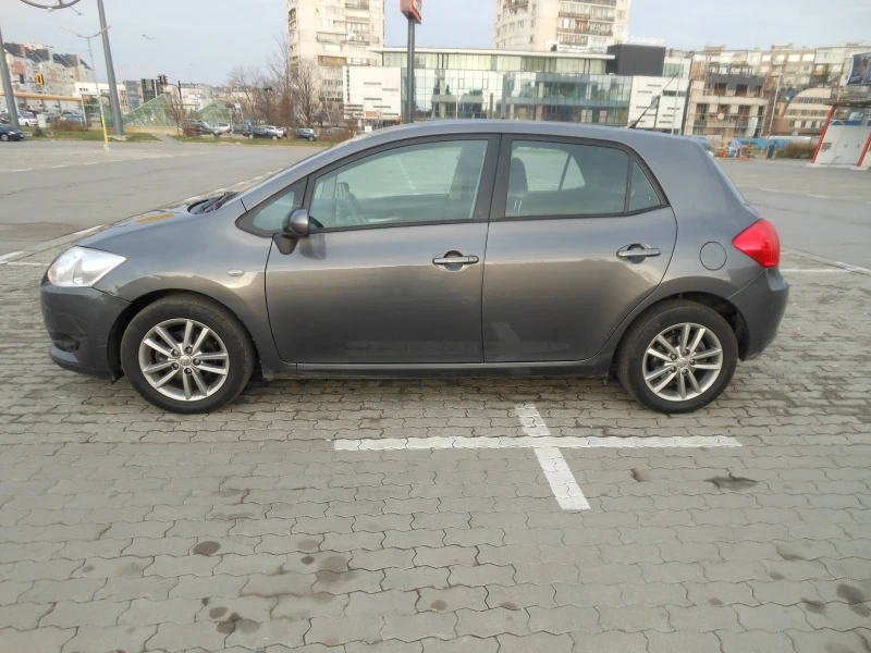 Toyota Auris 1, 4, снимка 2 - Автомобили и джипове - 44630744