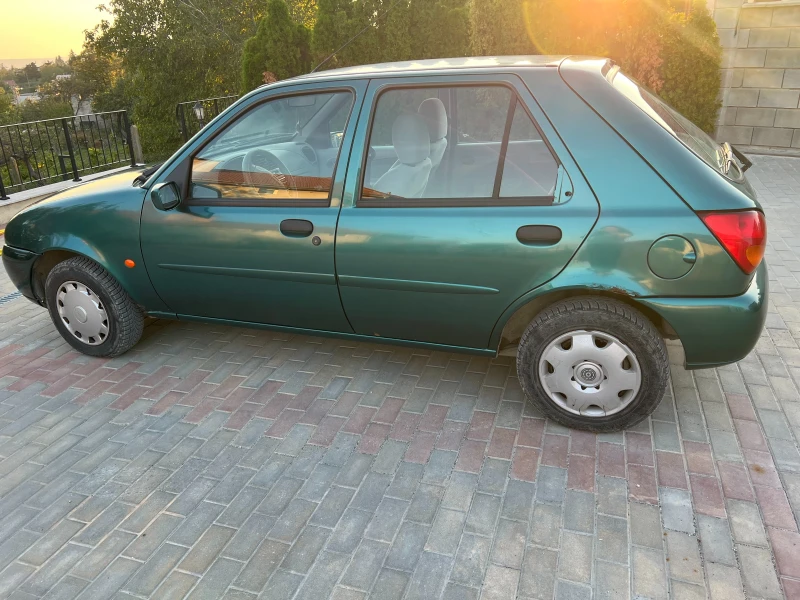 Ford Fiesta, снимка 4 - Автомобили и джипове - 47509322