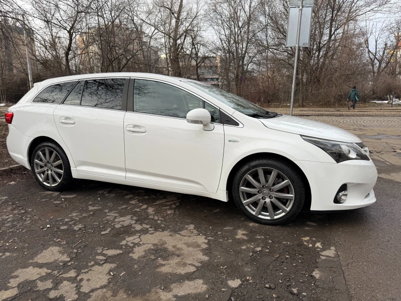 Toyota Avensis, снимка 3 - Автомобили и джипове - 48482087