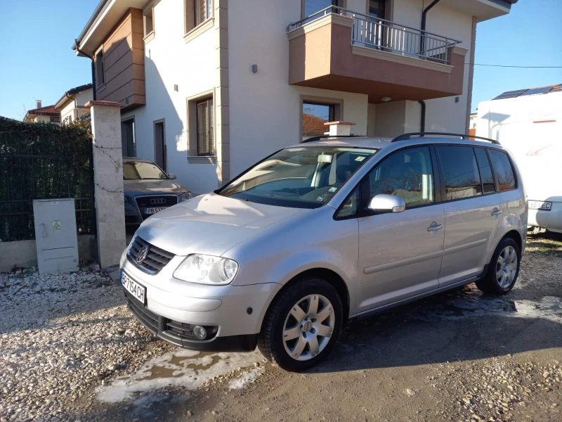 VW Touran 2.0/6ск/136кс хубавият мотор, снимка 2 - Автомобили и джипове - 48562476