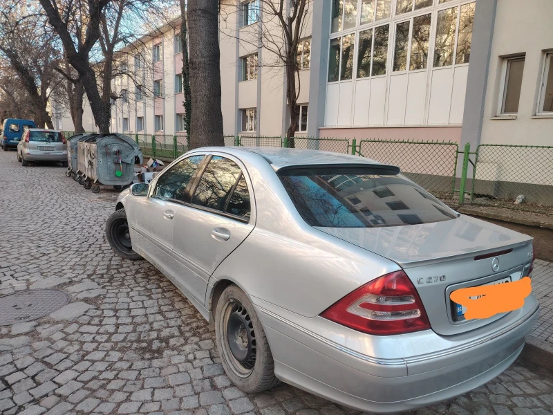 Mercedes-Benz C 270 Авангард, снимка 3 - Автомобили и джипове - 49394350