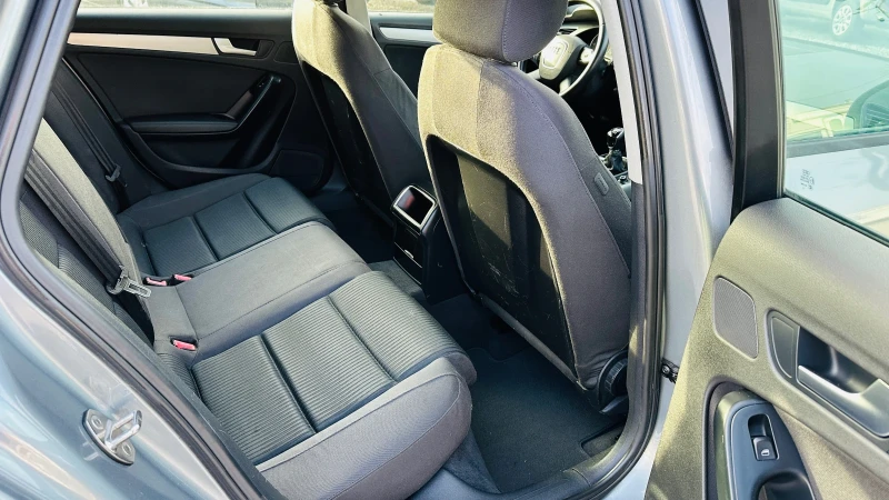Audi A4 B8 2.0tdi-143kc Лед-Navi-6 скорости, снимка 9 - Автомобили и джипове - 50842830