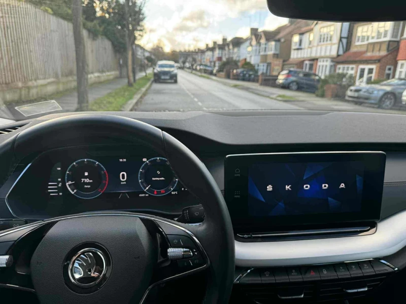 Skoda Octavia 1.0 turbo, снимка 7 - Автомобили и джипове - 52659445