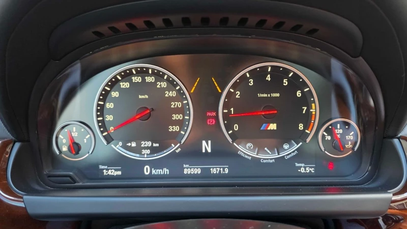 BMW M6 * 2dr Cpe * CARFAX * БЕЗ ПЪРВОНАЧАЛНА ВНОСКА, снимка 8 - Автомобили и джипове - 52681499