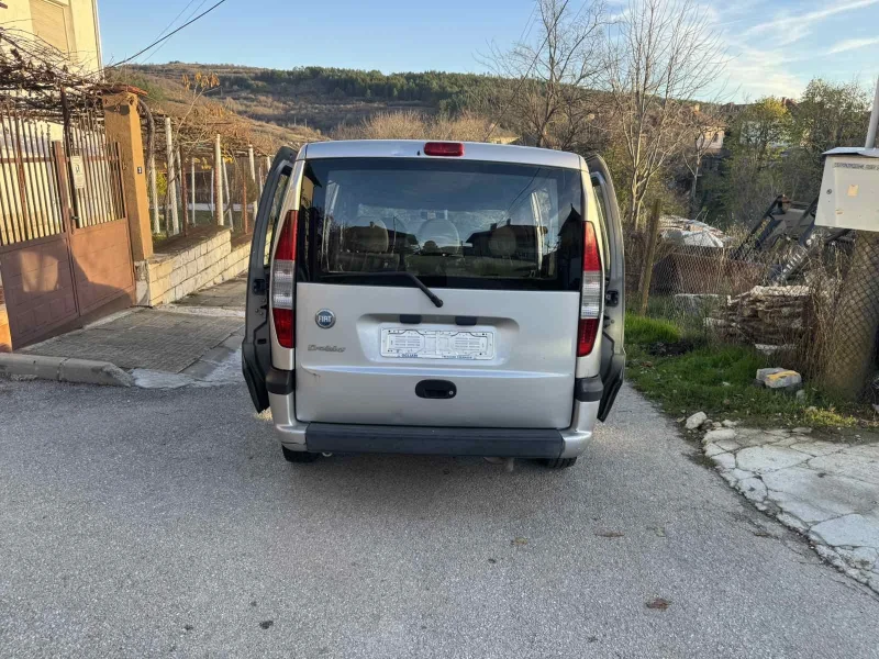 Fiat Doblo 1.9 JTD 105 к.с, снимка 3 - Автомобили и джипове - 52788023