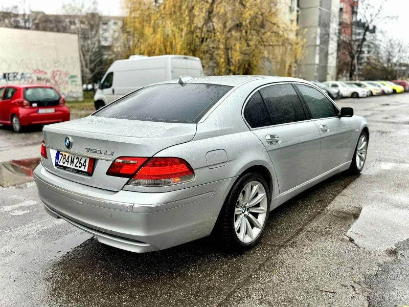 BMW 750, снимка 4 - Автомобили и джипове - 53183127