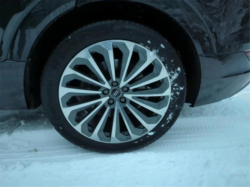 Audi E-Tron E-Tron 50 Business, снимка 16 - Автомобили и джипове - 53436868