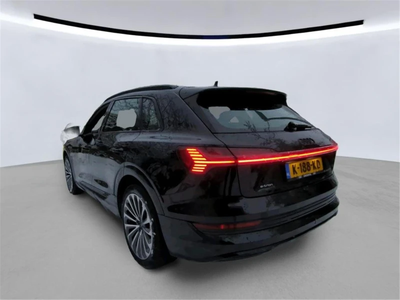 Audi E-Tron E-Tron 50 Business, снимка 4 - Автомобили и джипове - 53436868