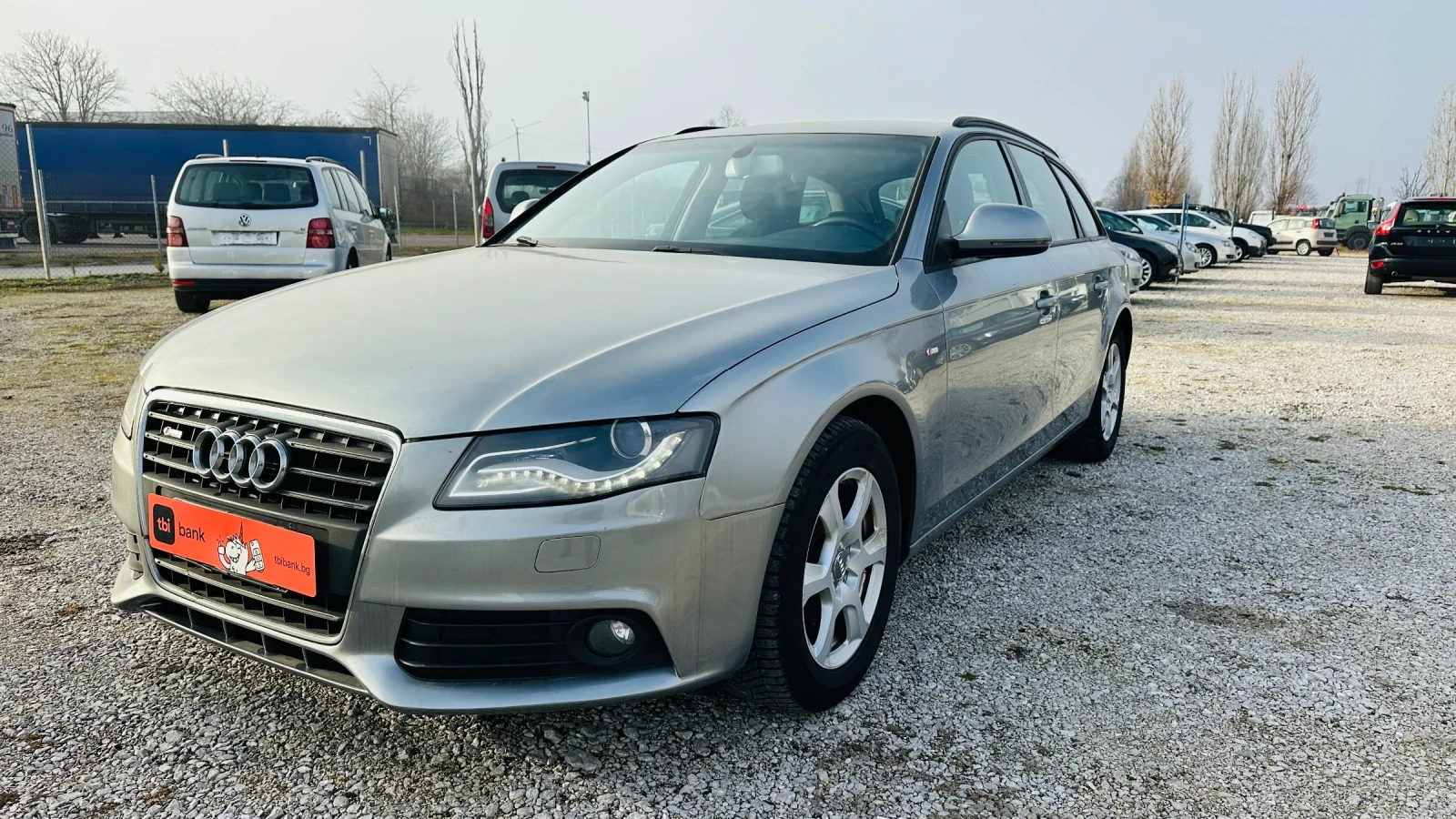 Audi A4 B8 2.0tdi-143kc Лед-Navi-6 скорости, снимка 1