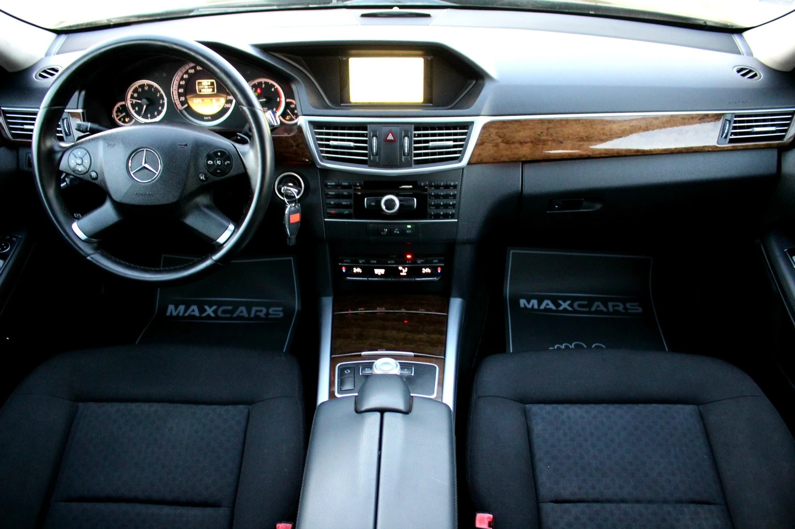 Mercedes-Benz E 220 CDI 7G TRONIC | Mobile.bg — изображение 13