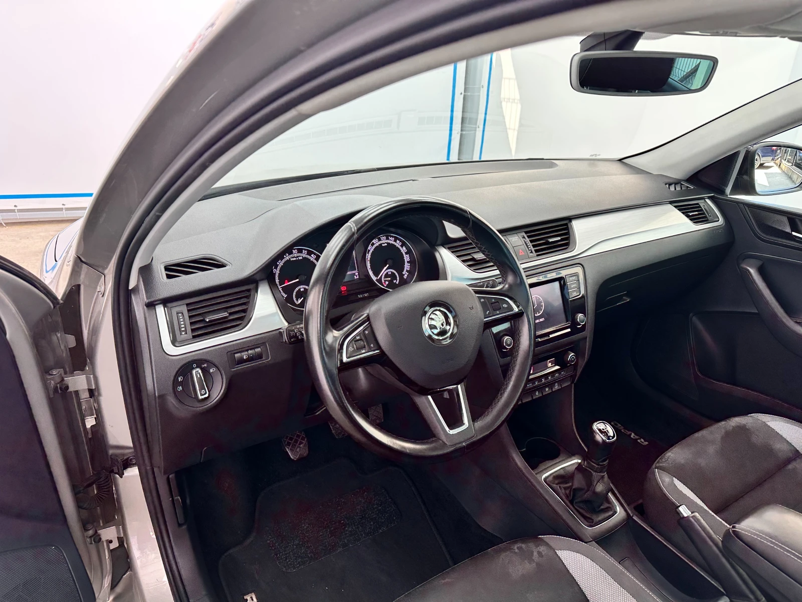 Skoda Rapid 1.4TDI 90k.c Euro6B - изображение 7