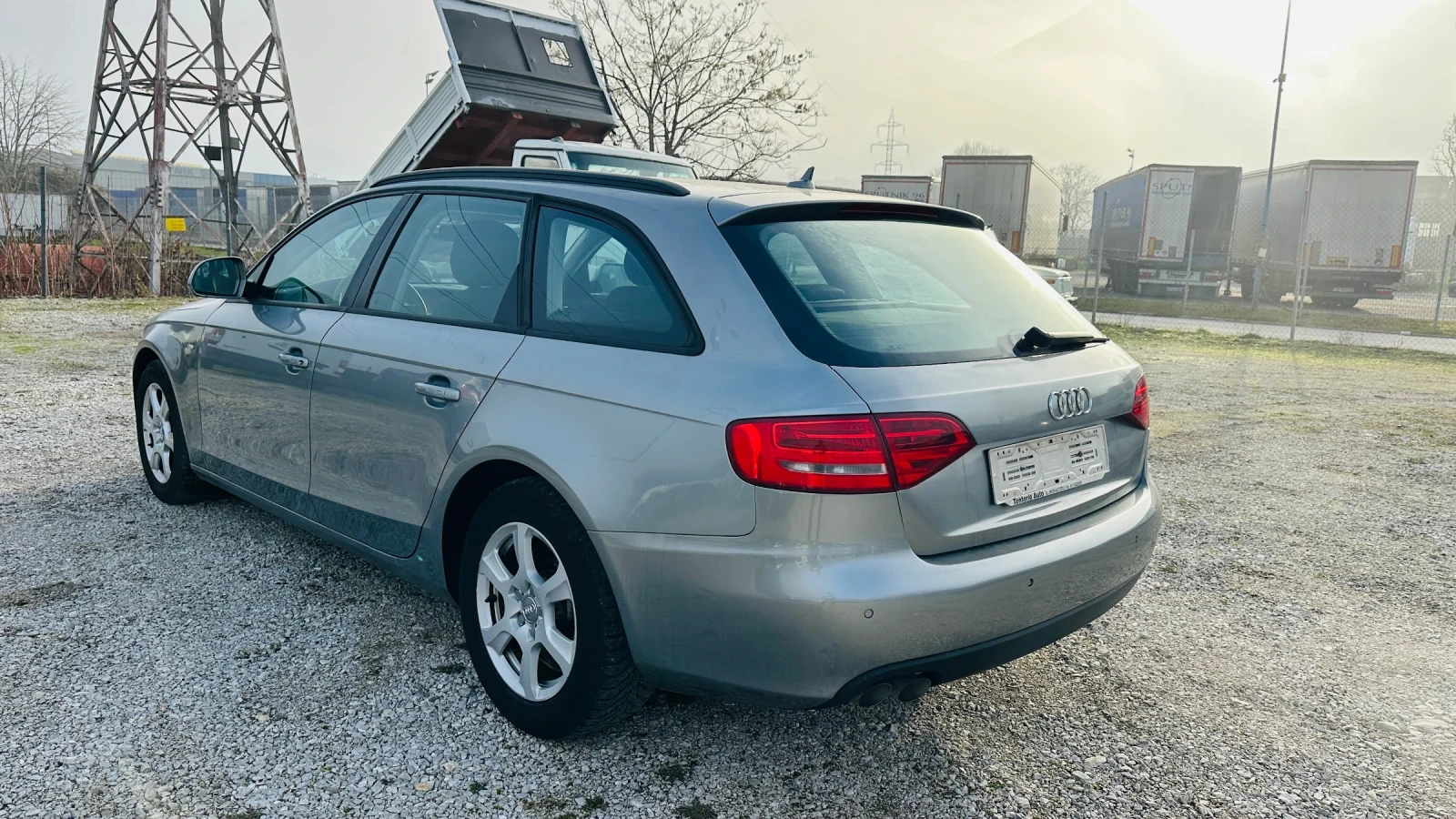 Audi A4 B8 2.0tdi-143kc Лед-Navi-6 скорости - изображение 5