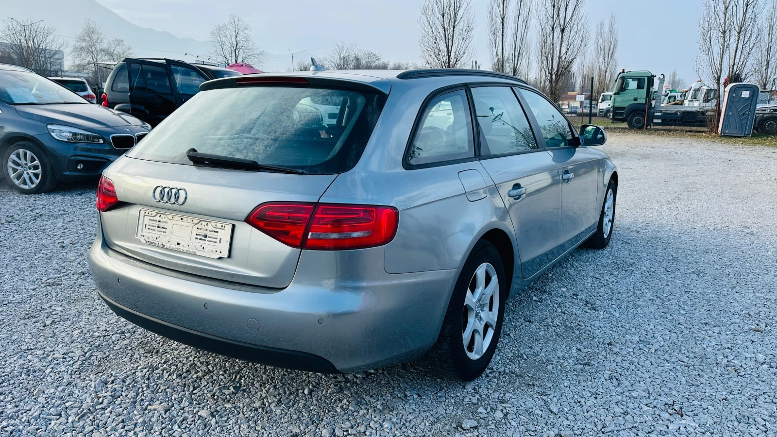 Audi A4 B8 2.0tdi-143kc Лед-Navi-6 скорости - изображение 4