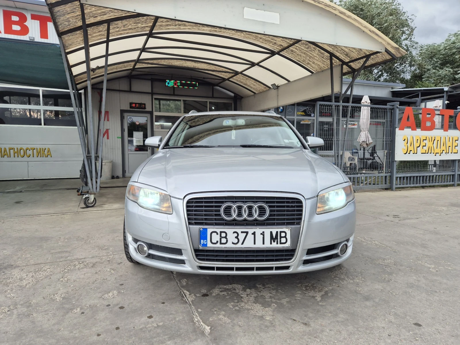 Audi A4 2.0TDI 2008г.Автомат - изображение 3