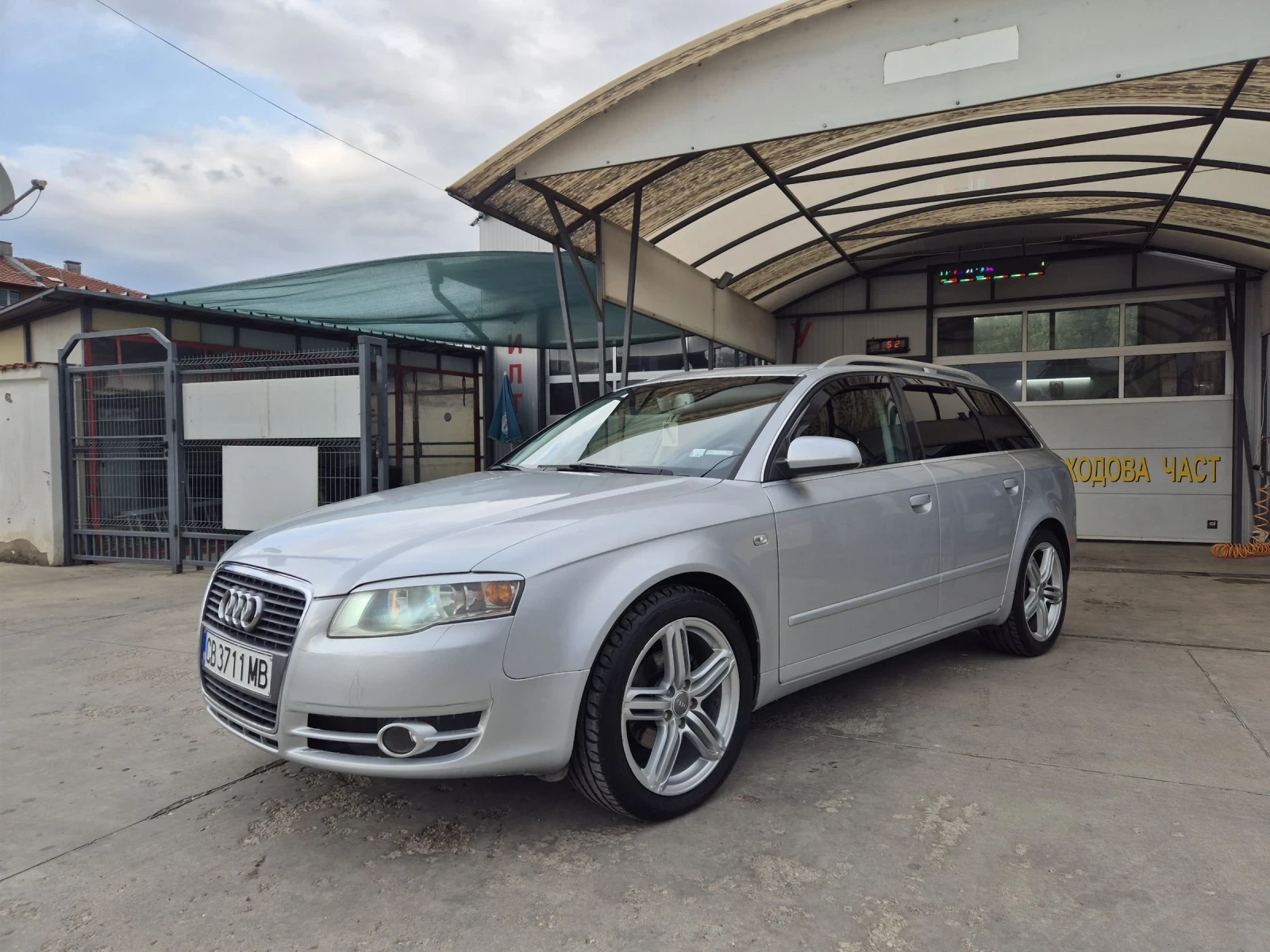 Audi A4 2.0TDI 2008г.Автомат - изображение 2